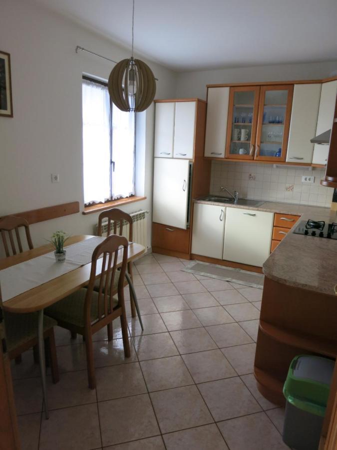 Apartma Kapitanovse Ajdovščina Exterior foto